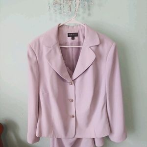 Women's suit